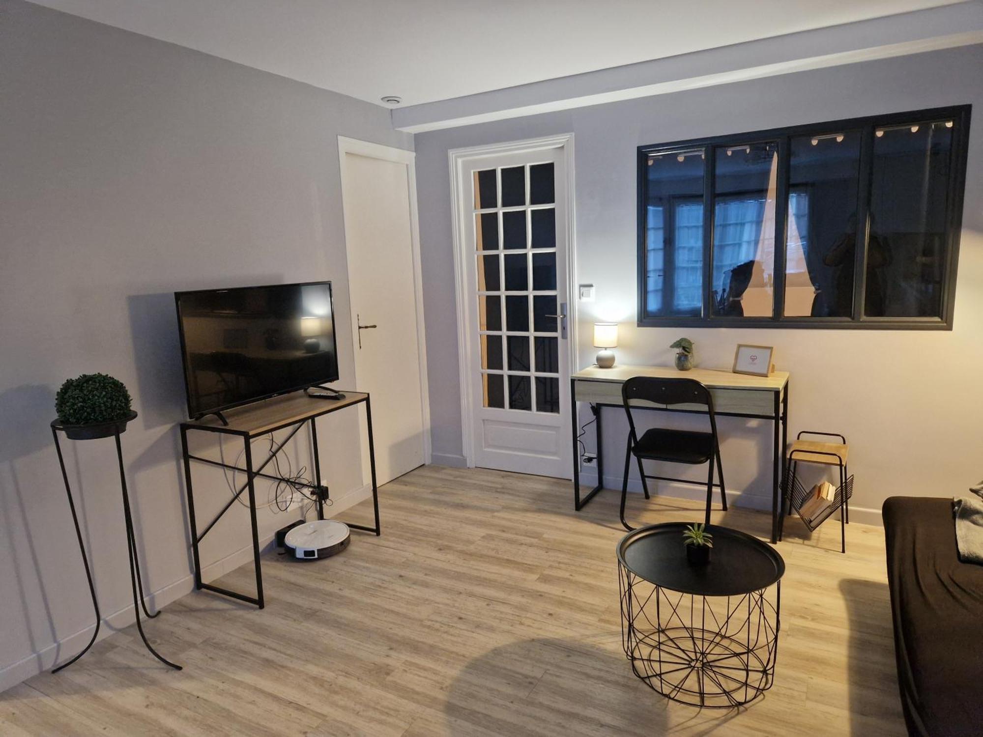 Apartment Rdc Centre *